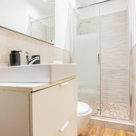 Hub Spacious Near Florence *