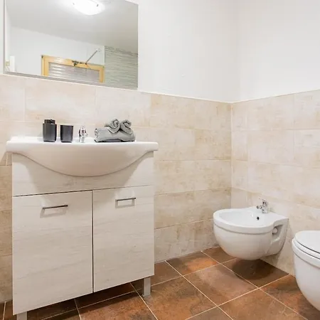 Hub Spacious Near Florence Vakantiehuis